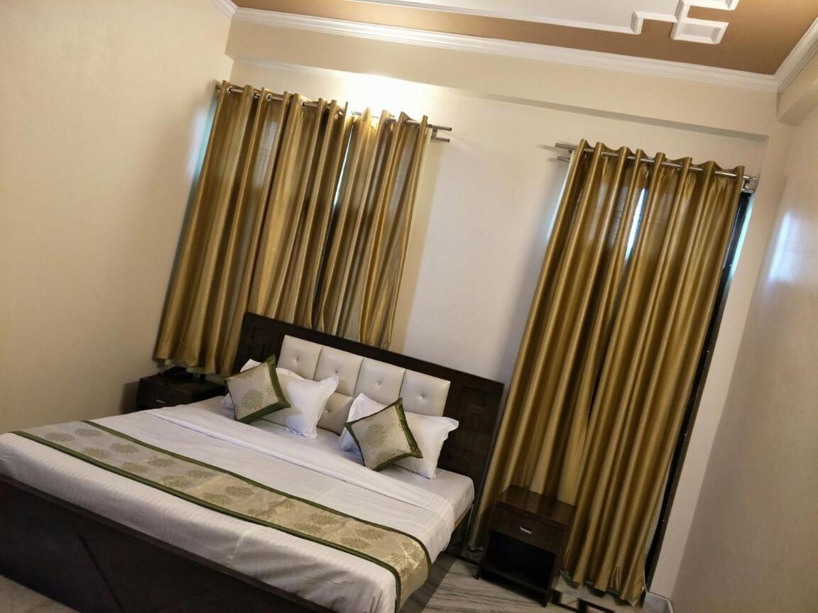 Surabhi Garden Inn Lucknow Exterior foto